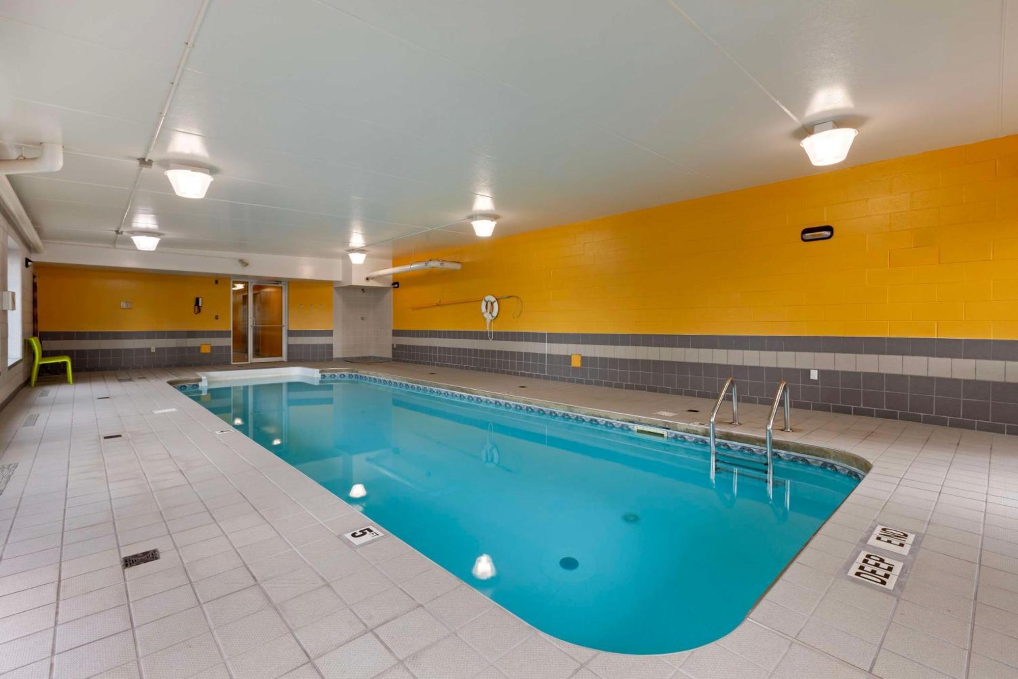 Best Western Milton Bagian luar foto