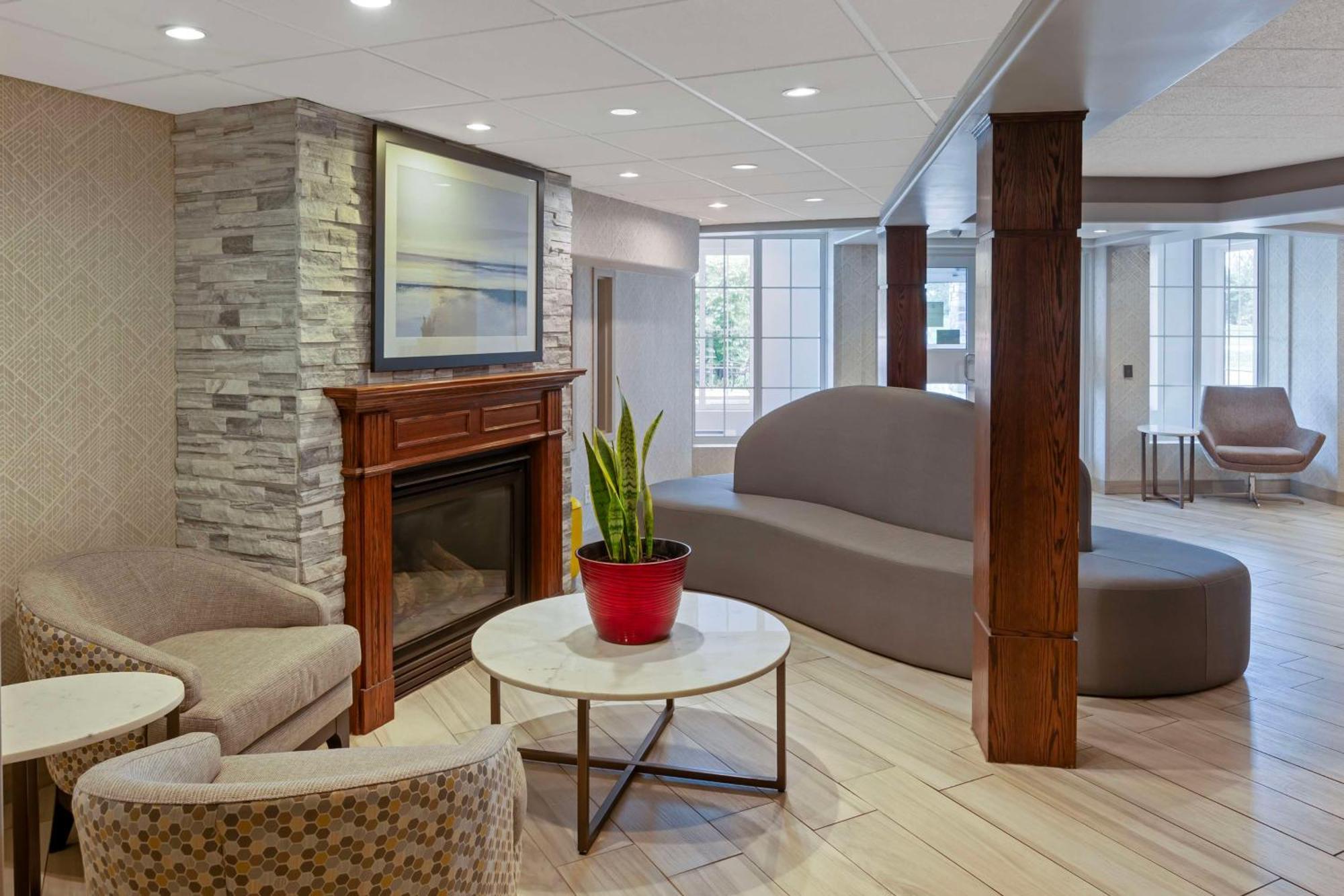 Best Western Milton Bagian luar foto